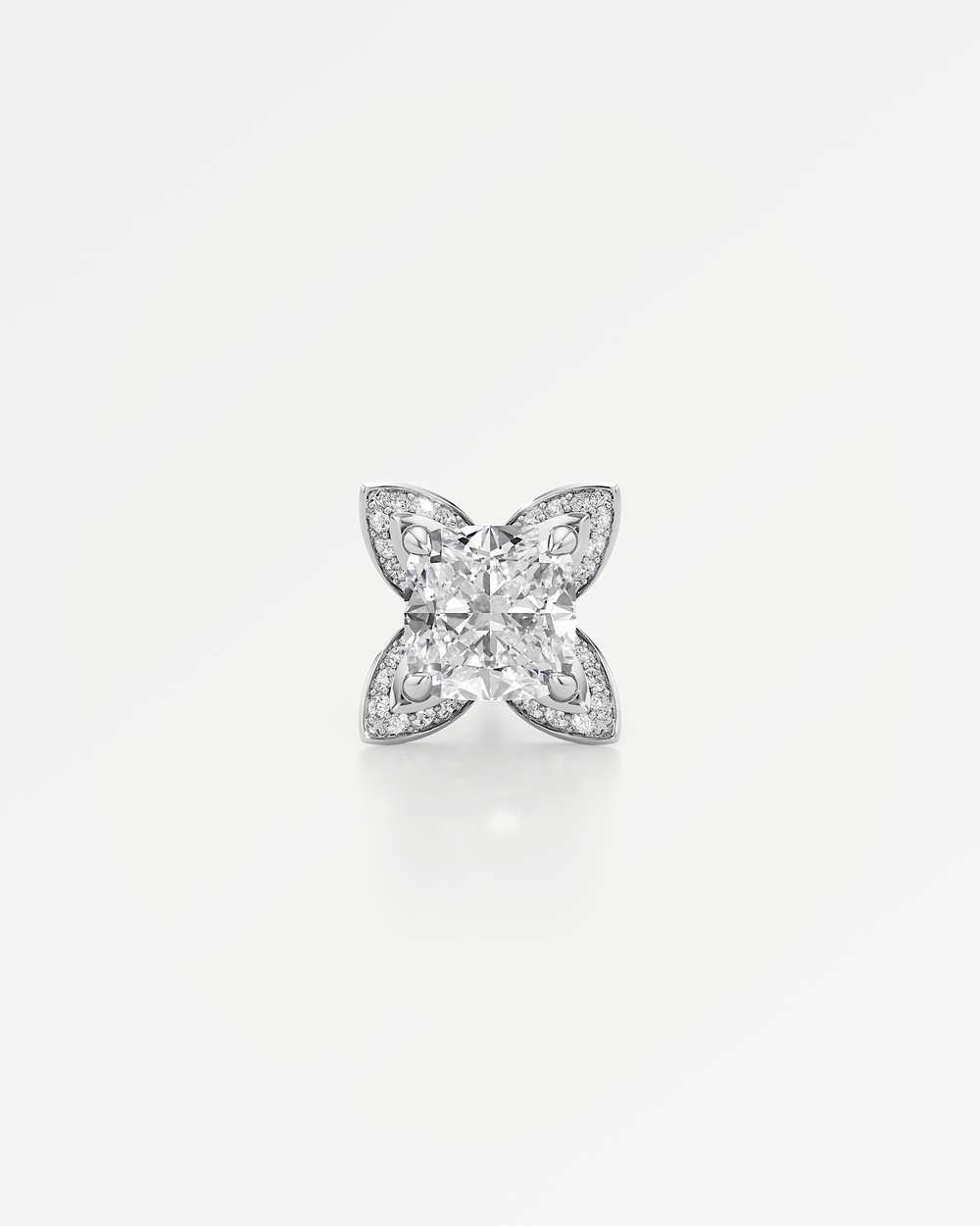 Etera Diamond Stud Earrings