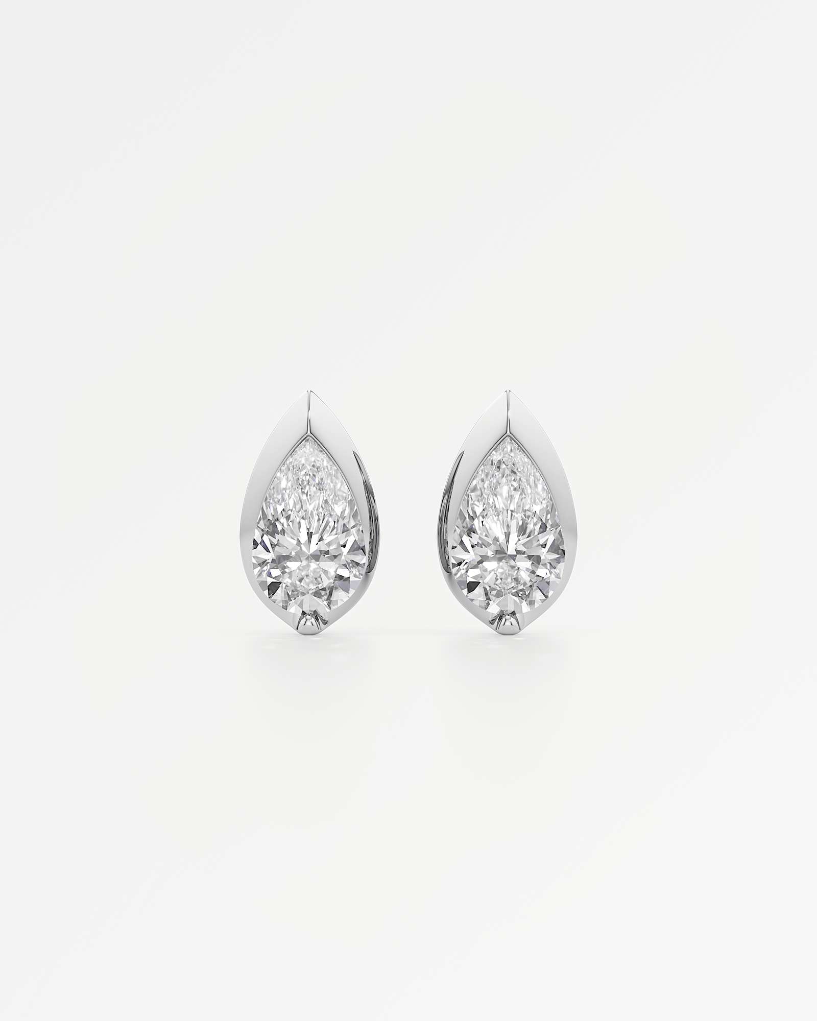 Apice Diamond Stud Earrings