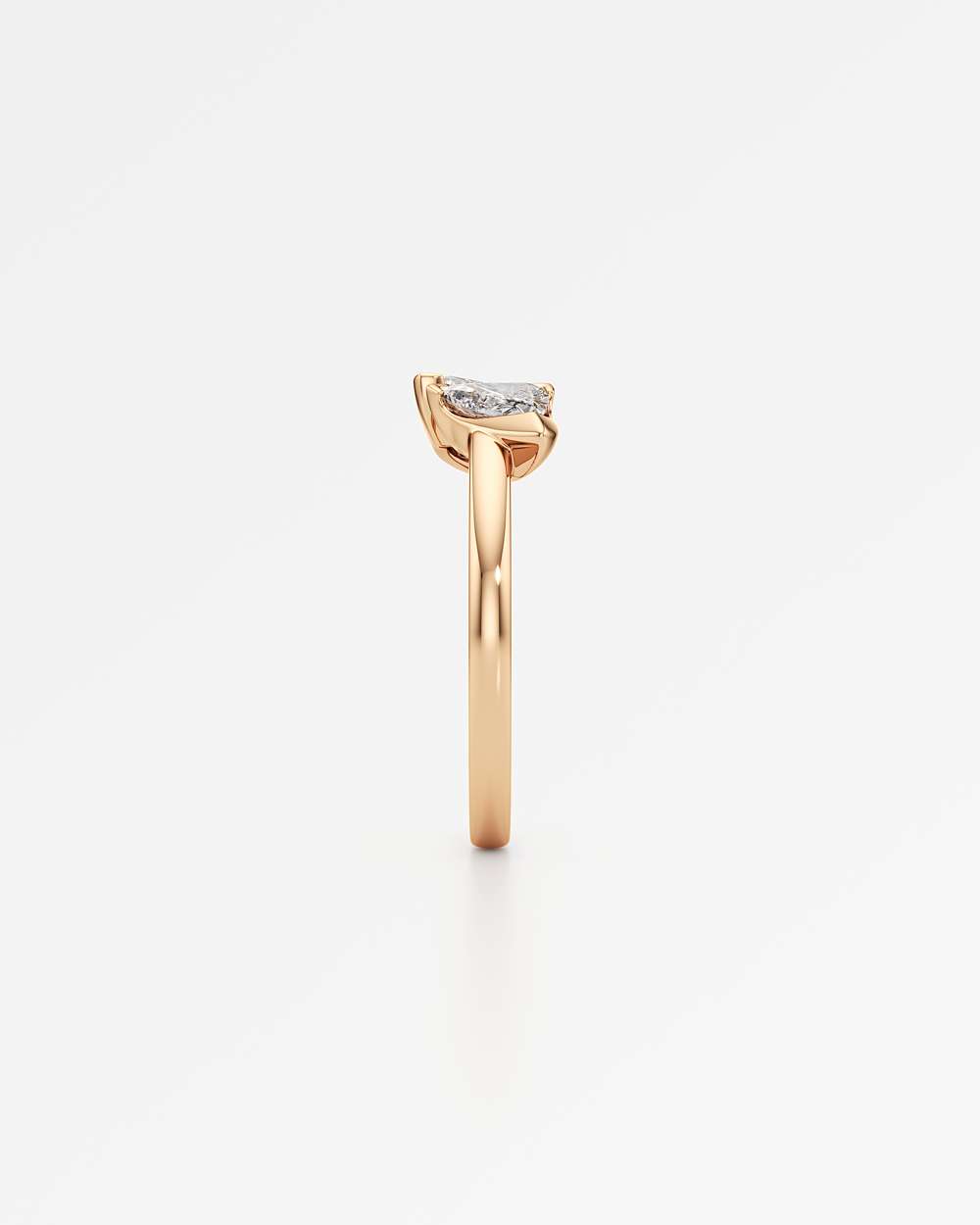 Levé Diamond Ring