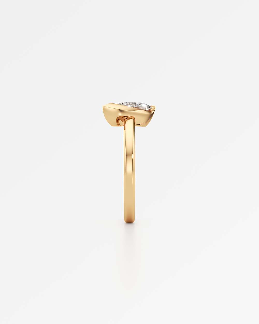 Apixa Diamond Ring