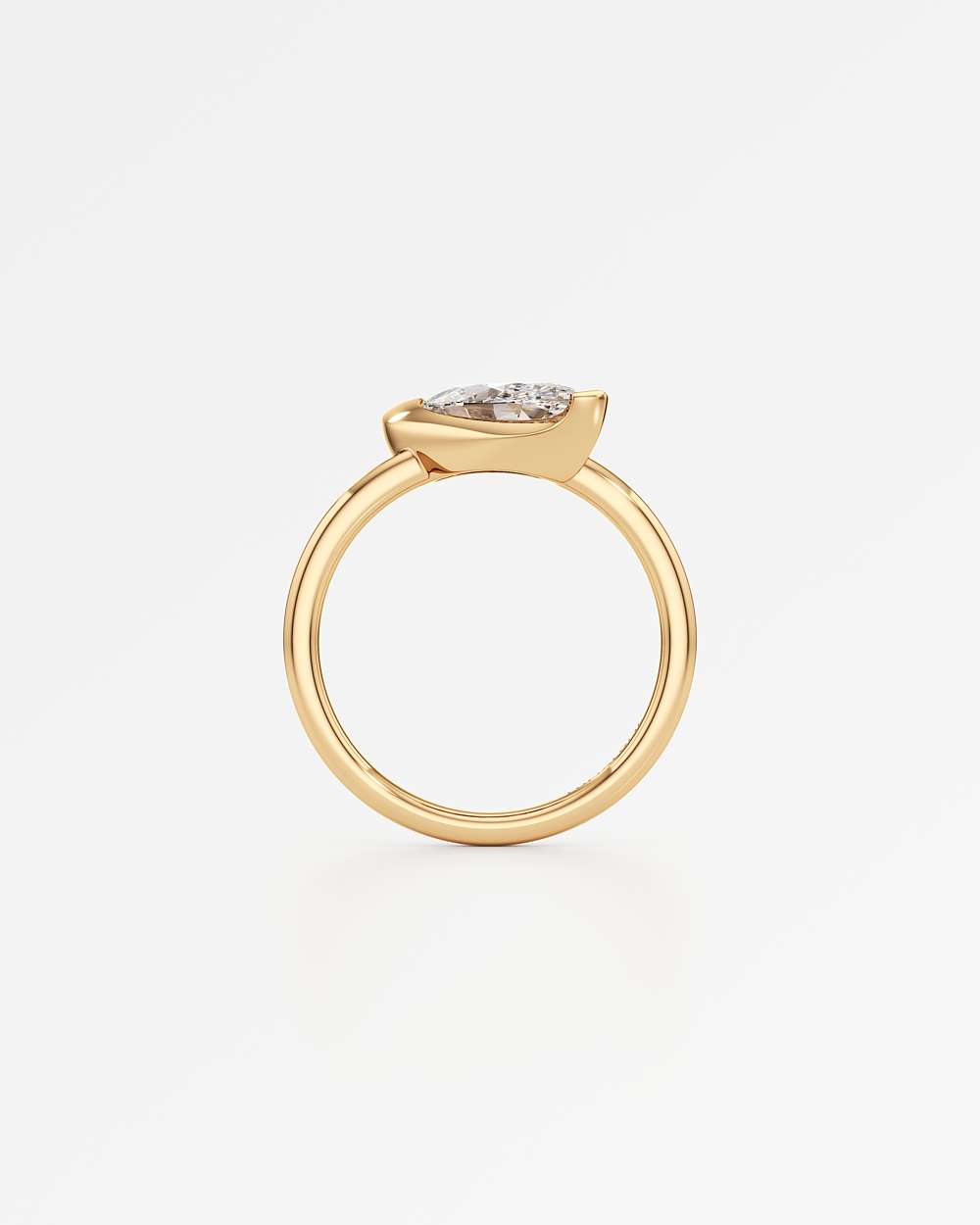 Apixa Diamond Ring