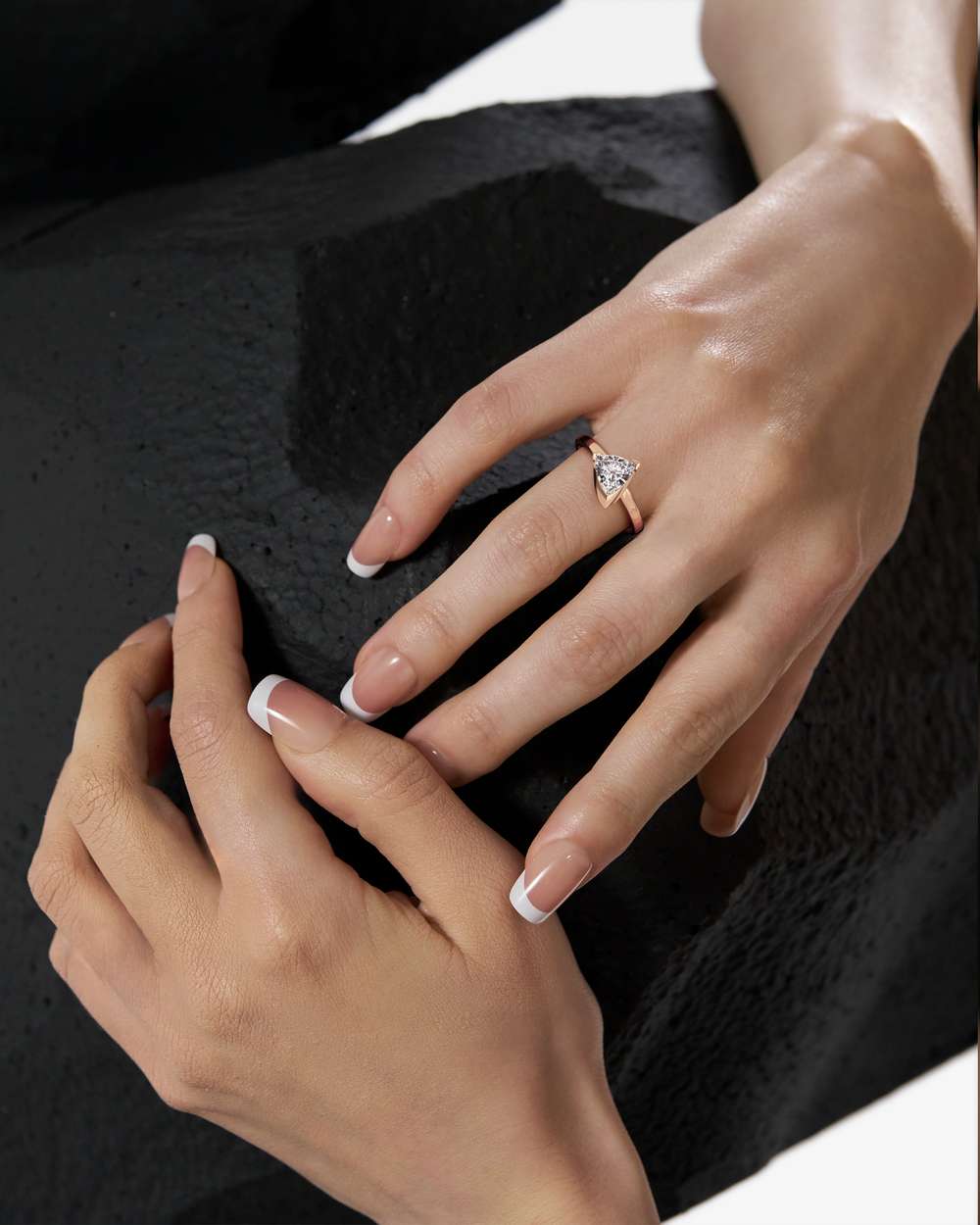 Apitris Diamond Ring